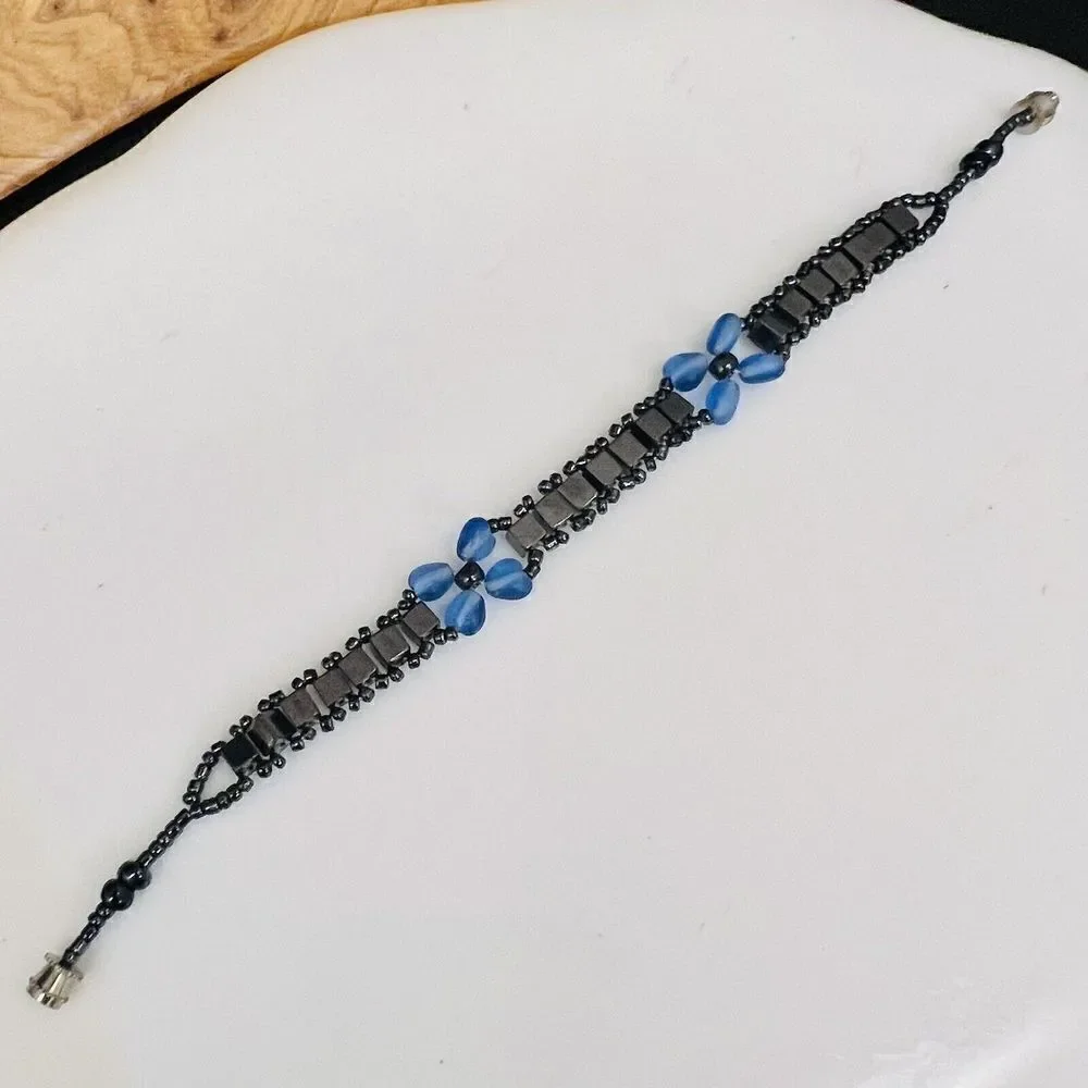 Hematite Sead Bead Bracelet Strand Silver Blue Tone Barrel Clasp 7.5